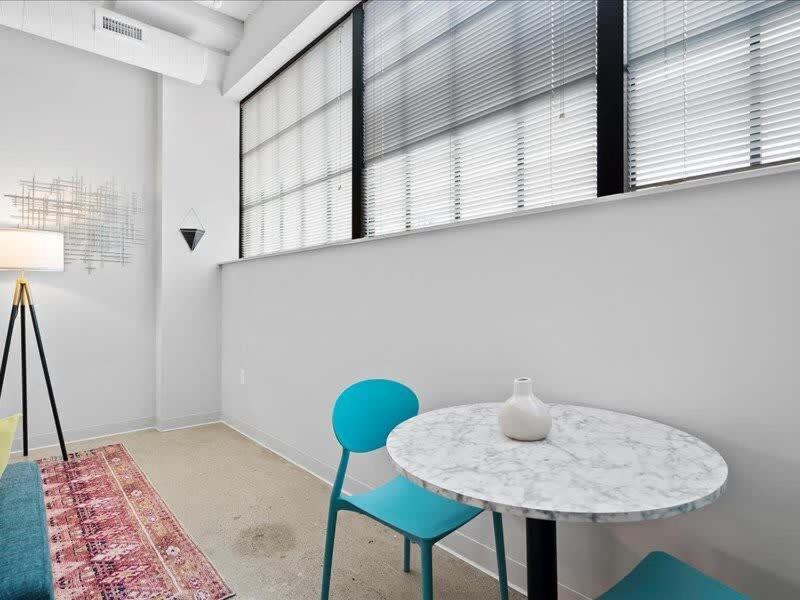 Cozysuites Lavish 1Br, Downtown ピッツバーグ エクステリア 写真